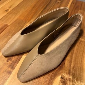 H&M | Size 36 Taupe Pointed Flats